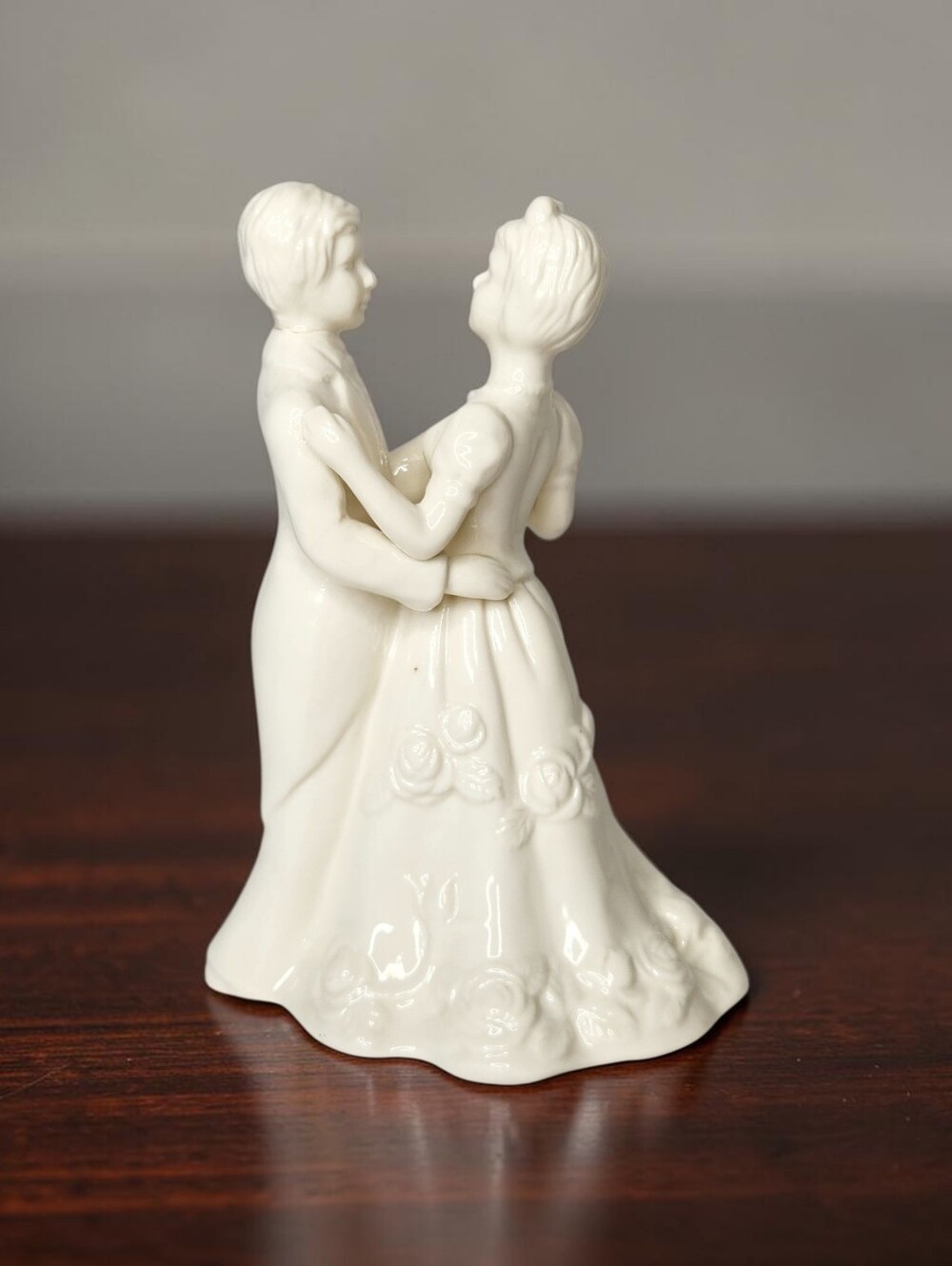 Vintage Price Products White Ceramic Bride Groom Dancing Figurine Wedding 7 Inch